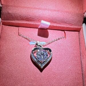 New Elegant Silver Heart Violet Pendant Necklace